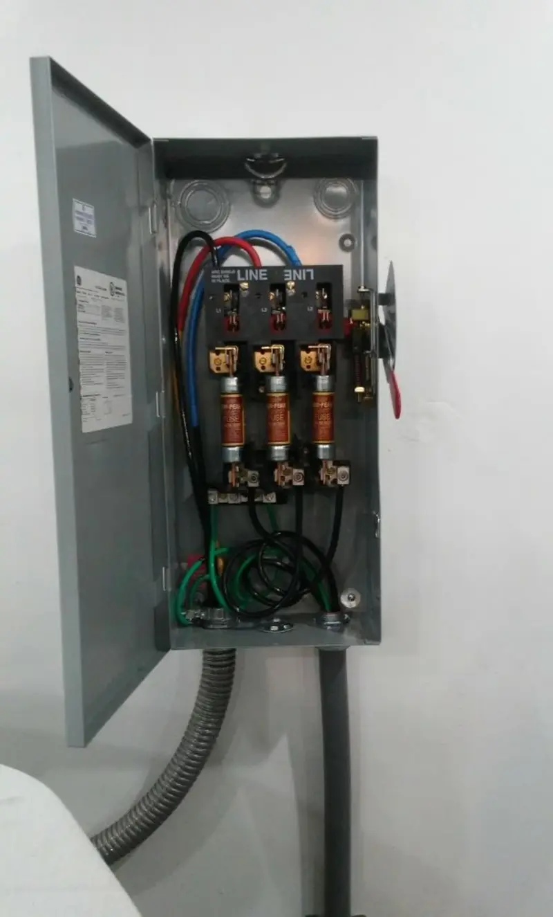 Three-phase disconnect switch installed for Smoke Detector Installation in Exeter